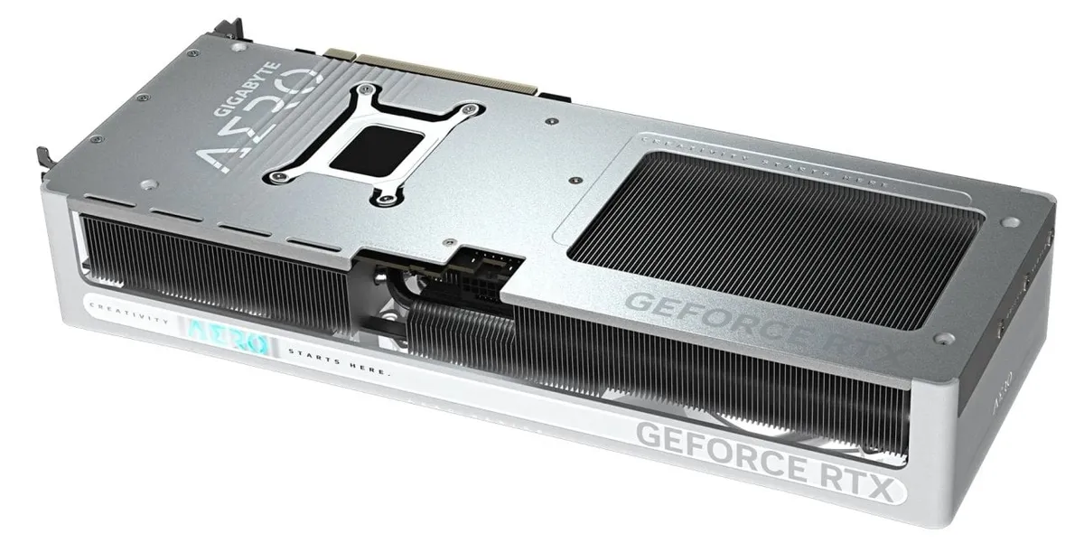 Відеокарта GF RTX 5070 12GB GDDR7 Aero OC Gigabyte (GV-N5070AERO OC-12GD) - мініатюра 7