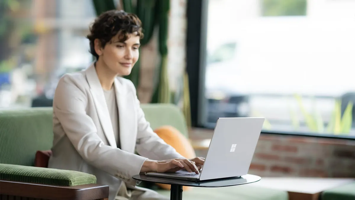 Ноутбук Microsoft Surface Laptop 6 13.5" PS Touch (ZJW-00026) Platinum - мініатюра 15