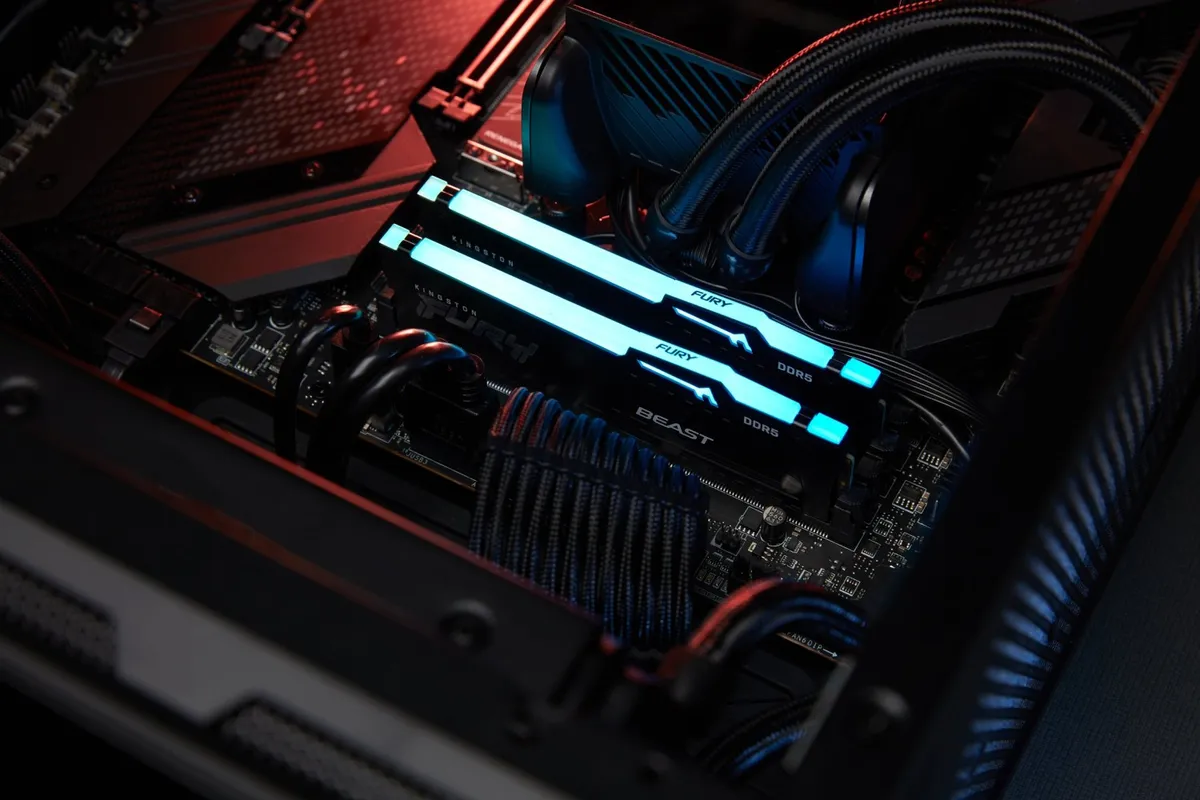 Модуль пам`яті DDR5 32GB/5600 Kingston Fury Beast RGB Black (KF556C36BBE2A-32) - мініатюра 16