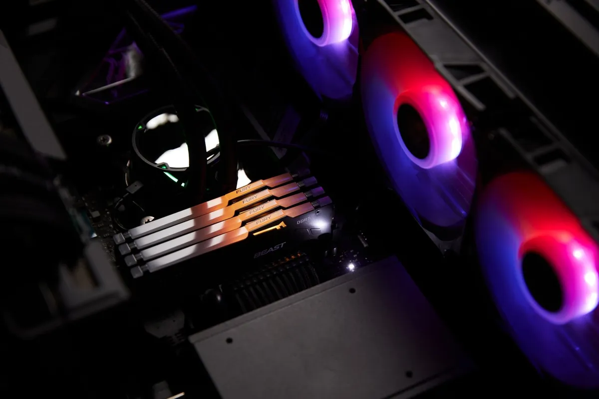 Модуль пам`яті DDR5 32GB/5600 Kingston Fury Beast RGB Black (KF556C36BBE2A-32) - мініатюра 22