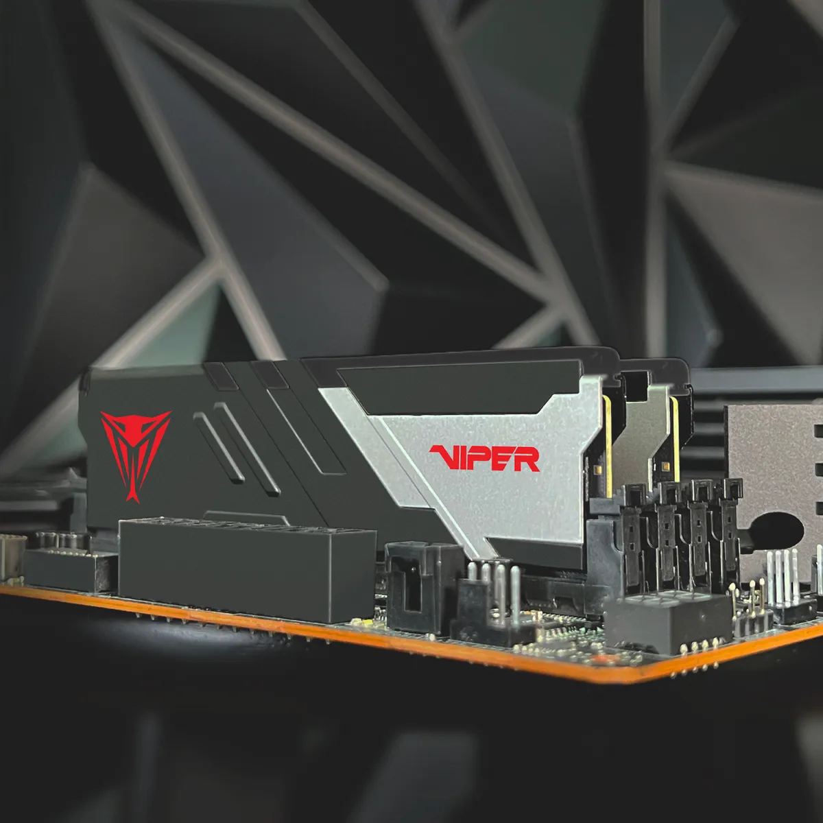 Модуль пам`яті DDR5 2x16GB/7400 Patriot Viper Venom (PVV532G740C36K) - мініатюра 11