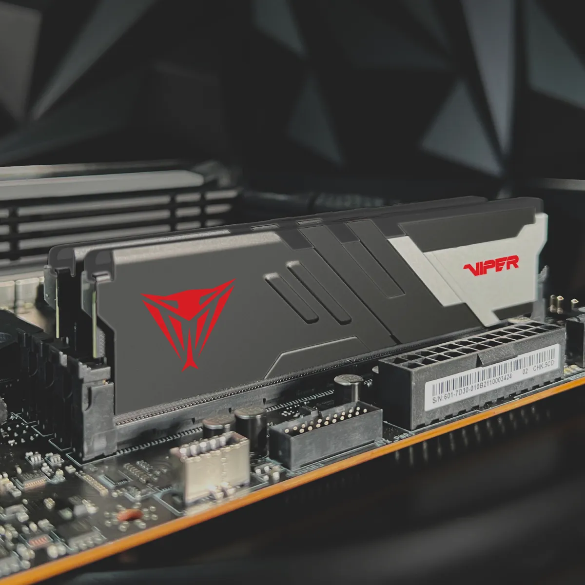 Модуль пам`яті DDR5 2x16GB/7400 Patriot Viper Venom (PVV532G740C36K) - мініатюра 12